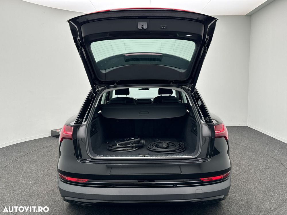 Audi e-tron 50 quattro - 14