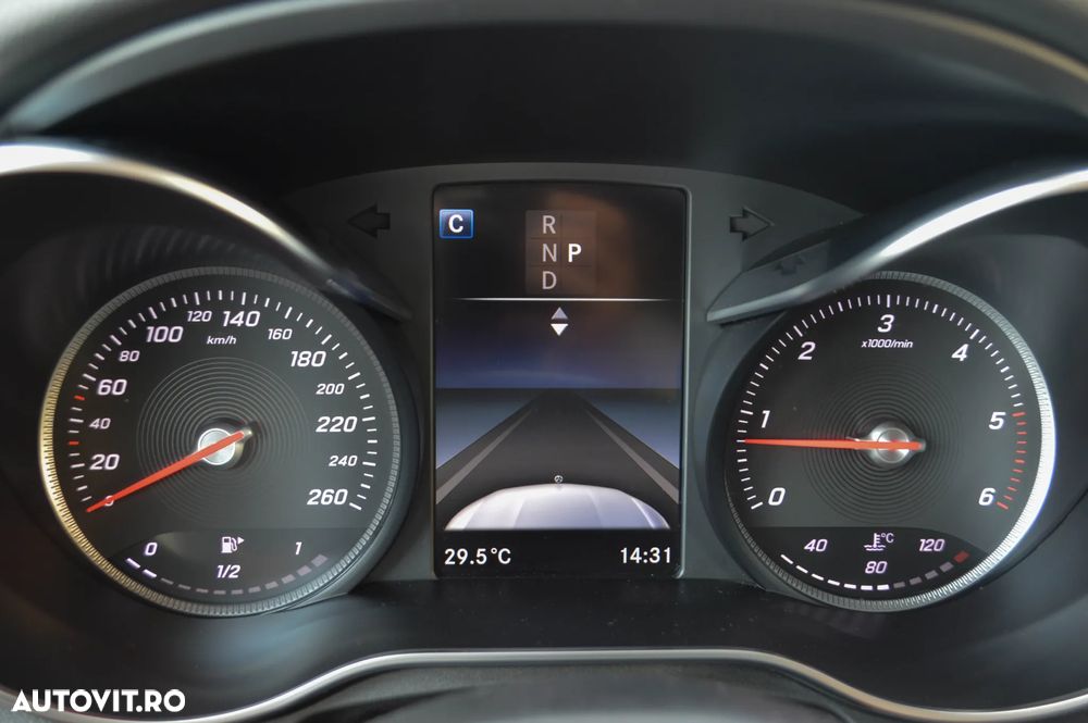 Mercedes-Benz GLC Coupe 220 d 4Matic 9G-TRONIC AMG Line - 9