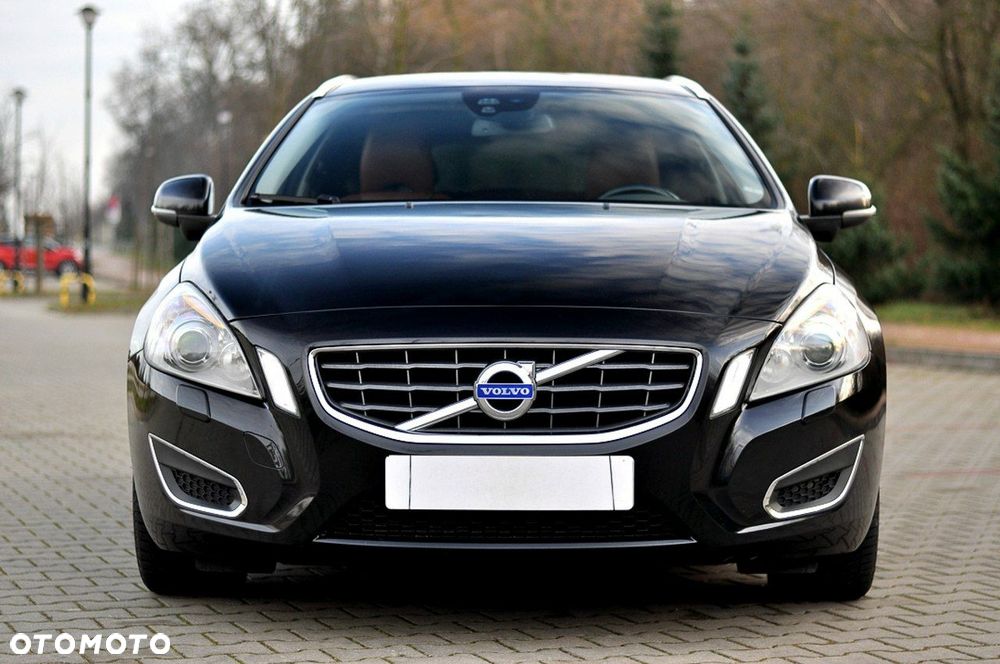 Volvo V60 D3 Momentum - 32