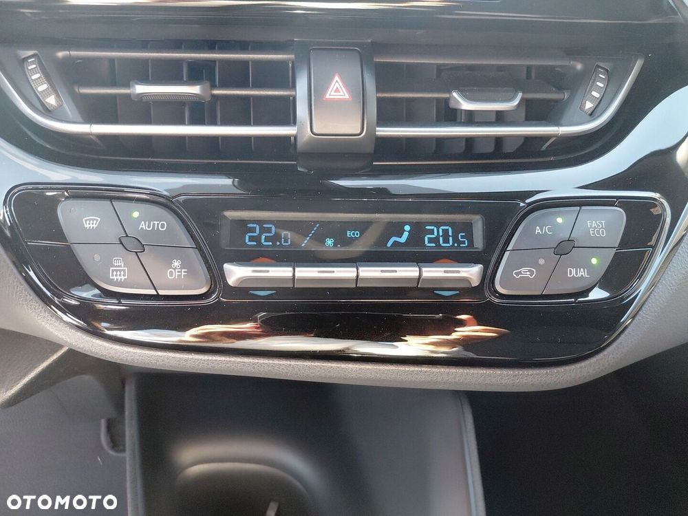 Toyota C-HR 1.2 T GPF Premium - 24