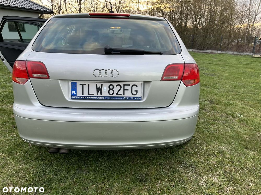 Audi A3 Sportback - 3