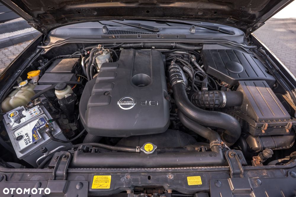 Nissan Pathfinder 2.5 dCi Premium - 38
