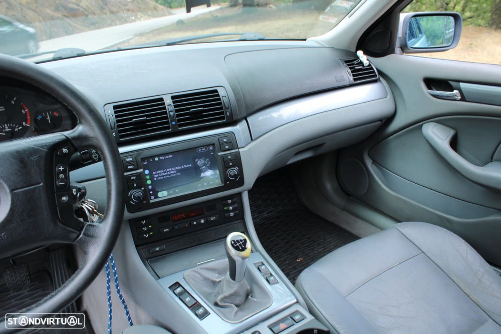 BMW 320 d — fotografia 12