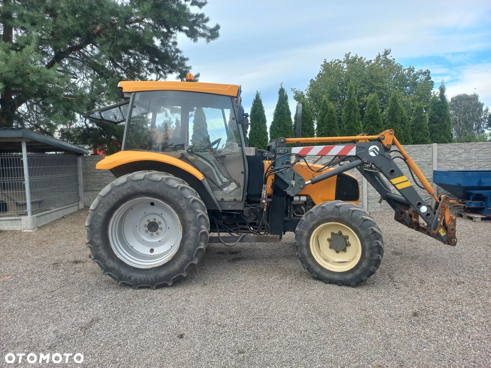 John Deere Massey Ferguson - 3