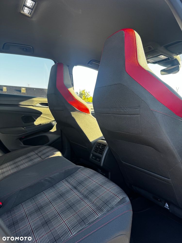 Volkswagen Golf VIII 2.0 TSI GTI DSG - 10