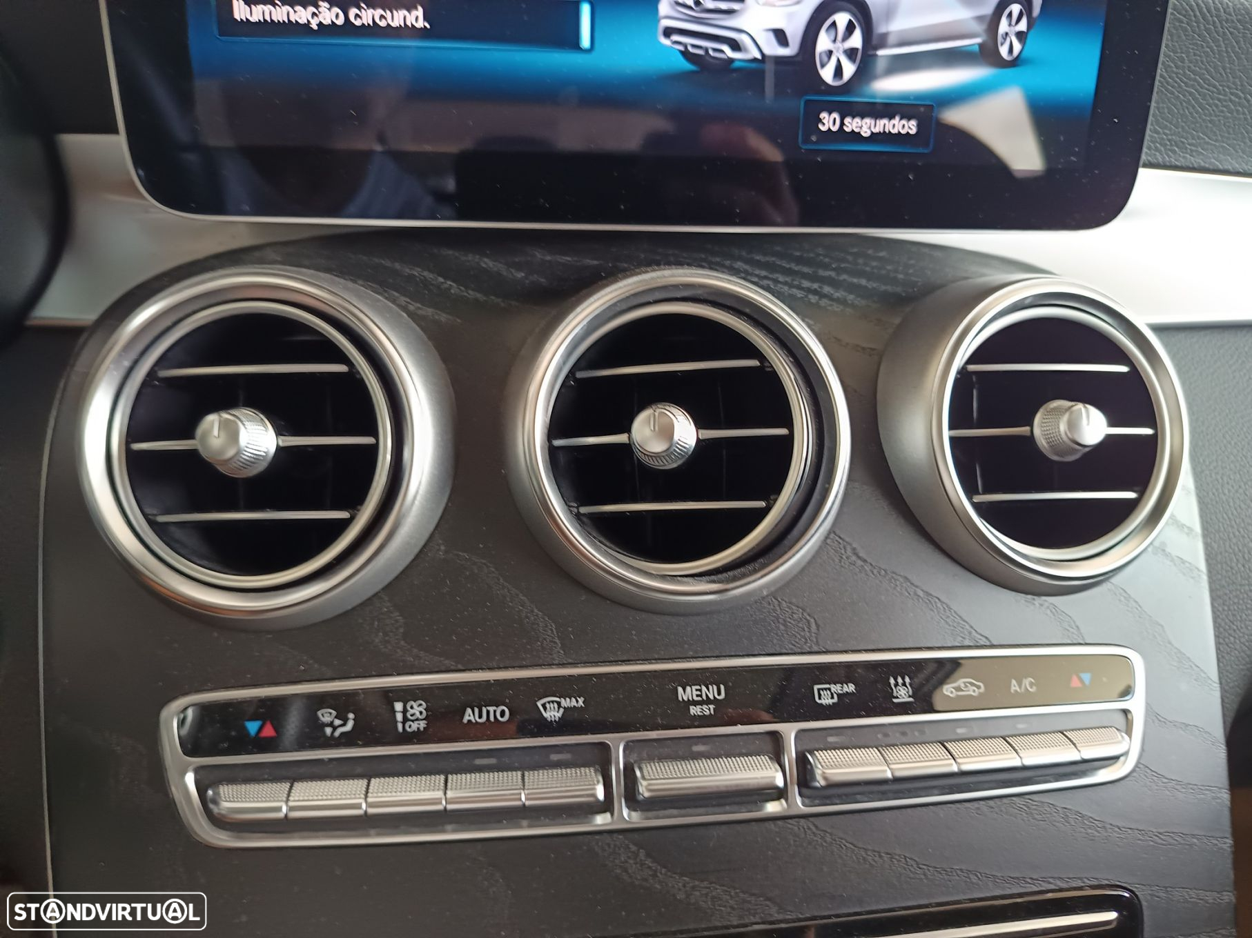 Mercedes-Benz GLC 300 de 4Matic - 33