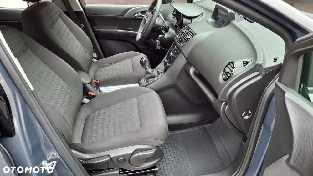 Opel Meriva - 10