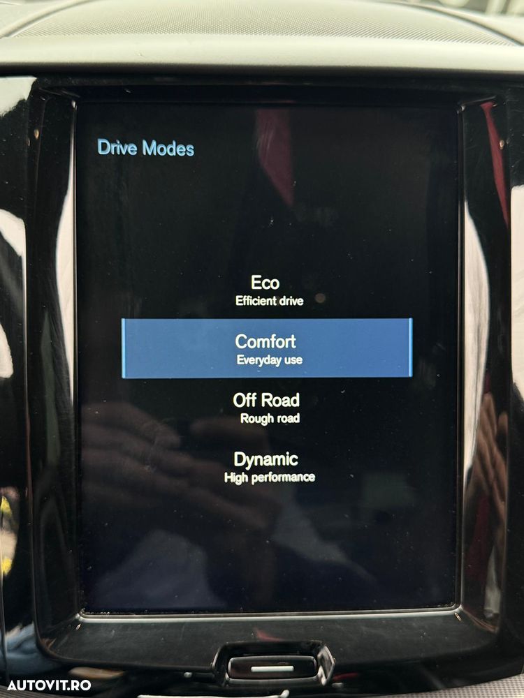 Volvo XC 60 D5 AWD Geartronic RDesign - 35