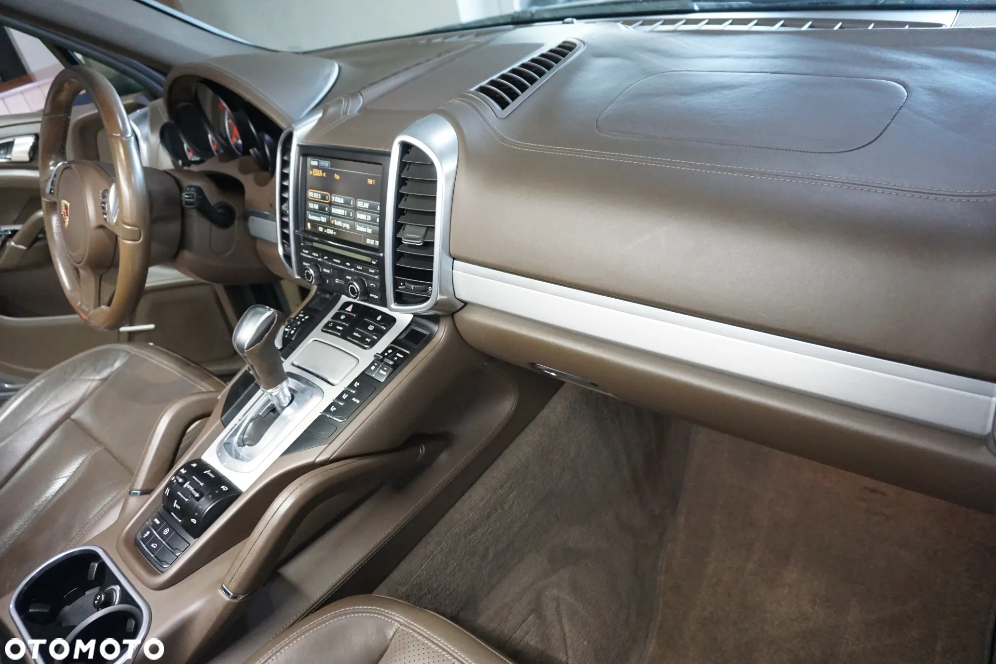 Porsche Cayenne Diesel Platinum Edition - 18