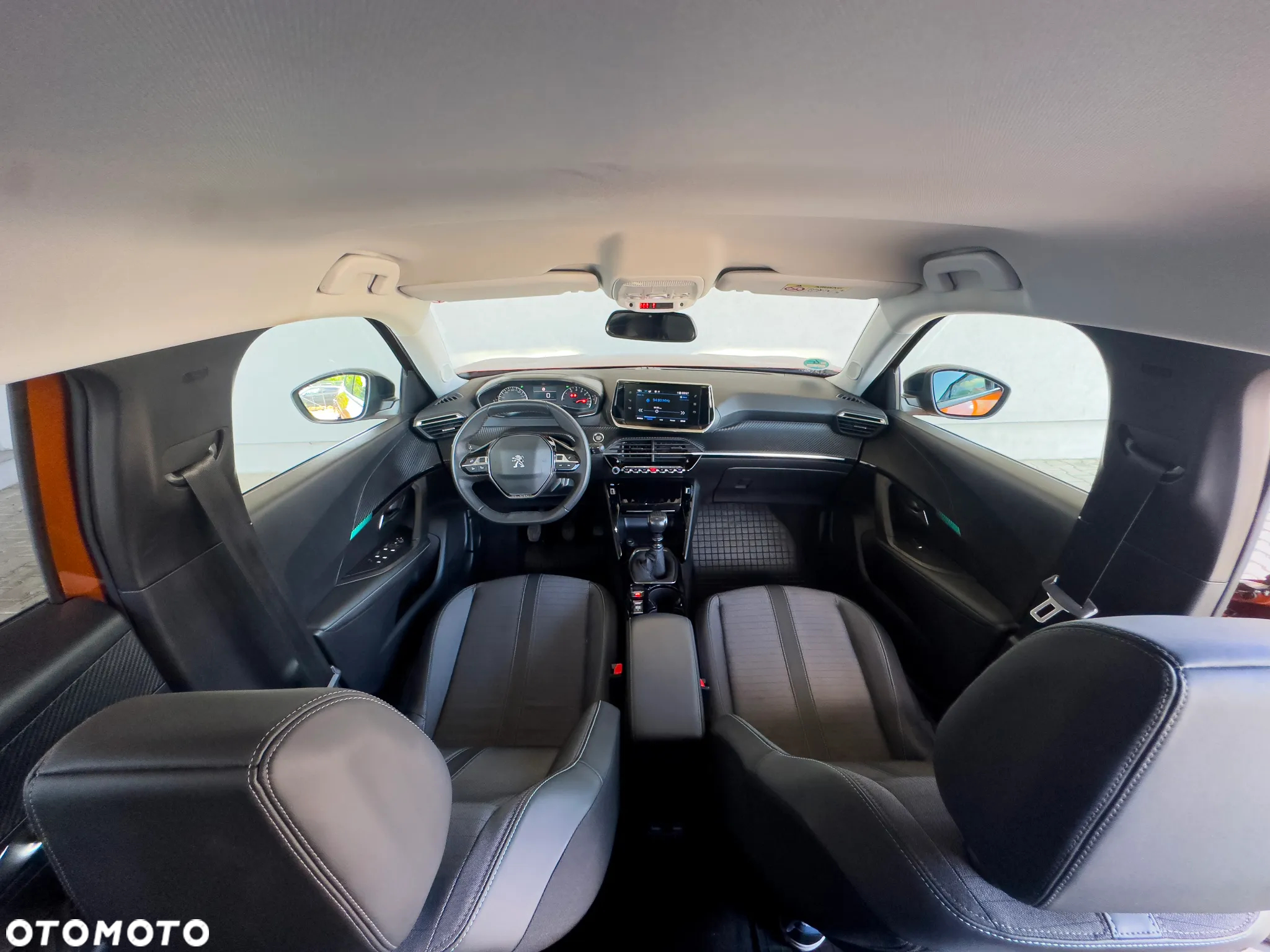 Peugeot 2008 1.2 PureTech Allure Pack S&S - 18