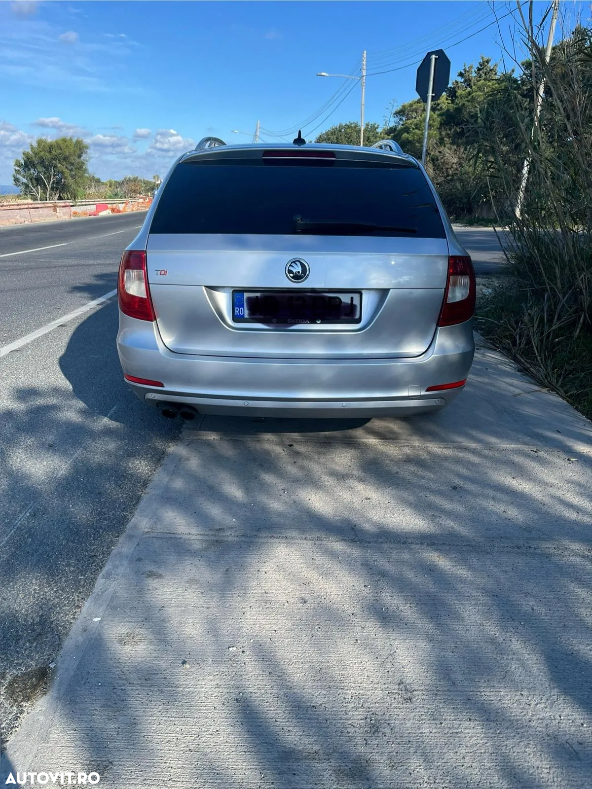 Skoda Superb 2.0 TDI DSG Elegance - 2