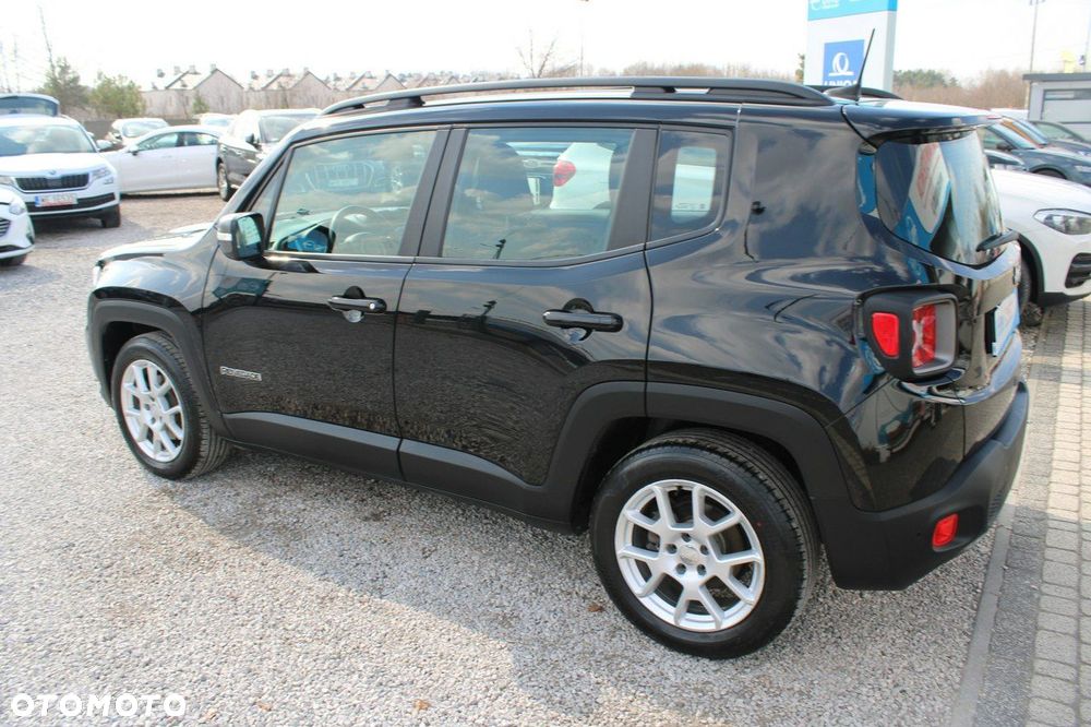 Jeep Renegade - 10