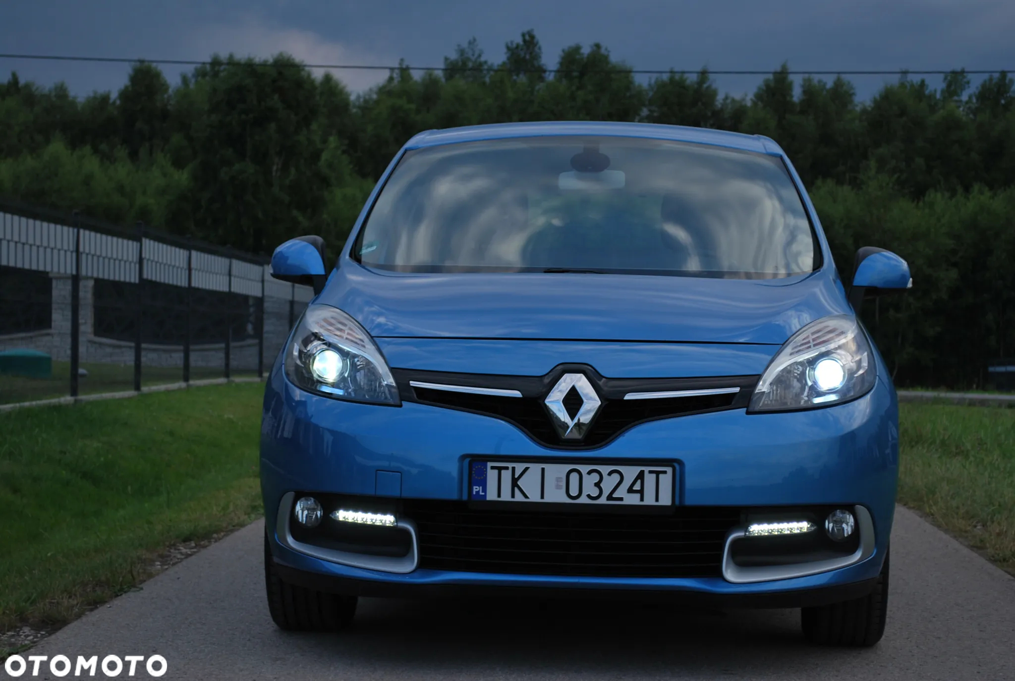 Renault Scenic 1.6 16V 110 LIMITED - 3