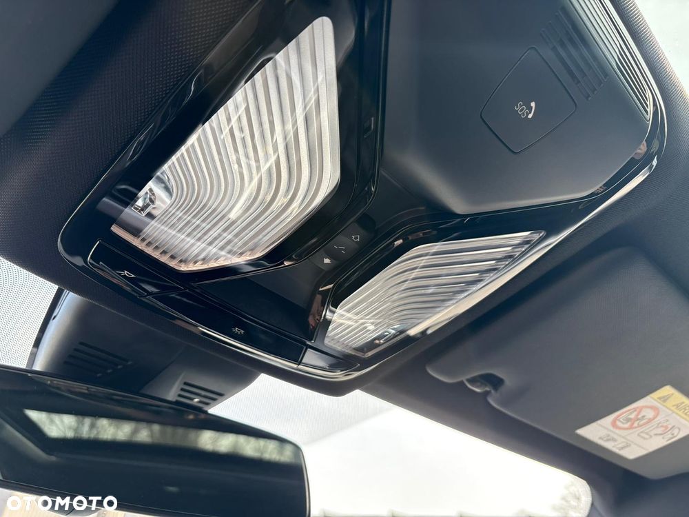 BMW Seria 3 320e M Sport sport - 23
