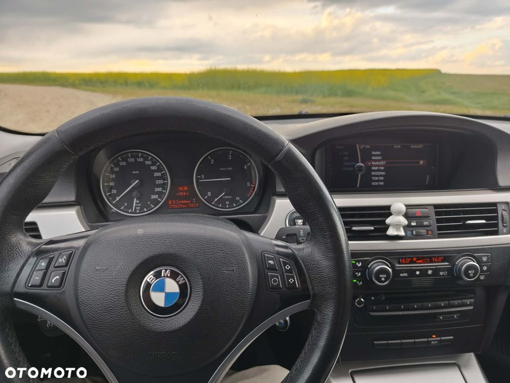 BMW Seria 3 318d - 2