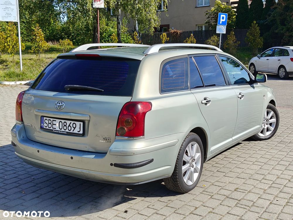 Toyota Avensis 2.0 D-4D Executive - 3