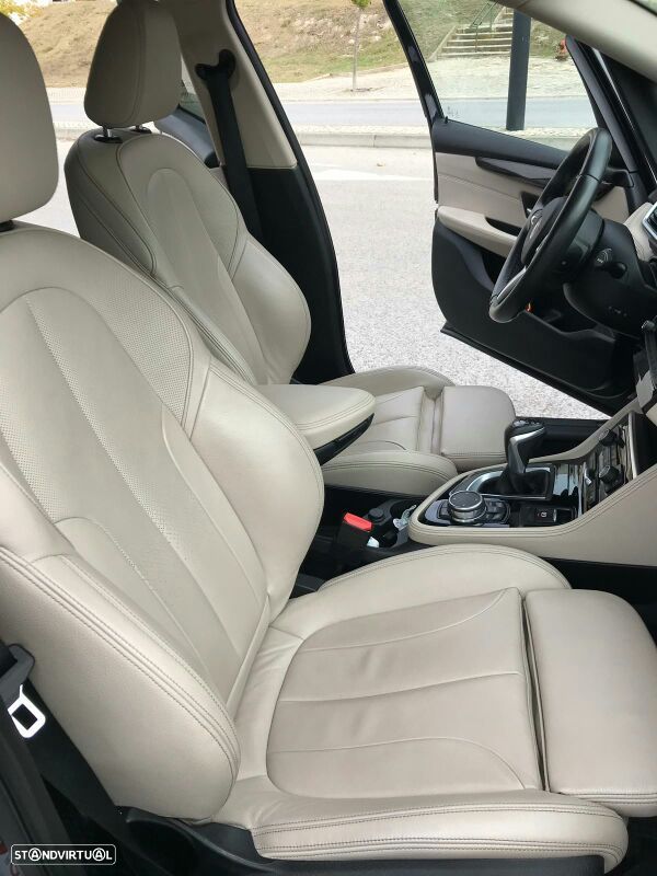 BMW 216 Active Tourer - 12