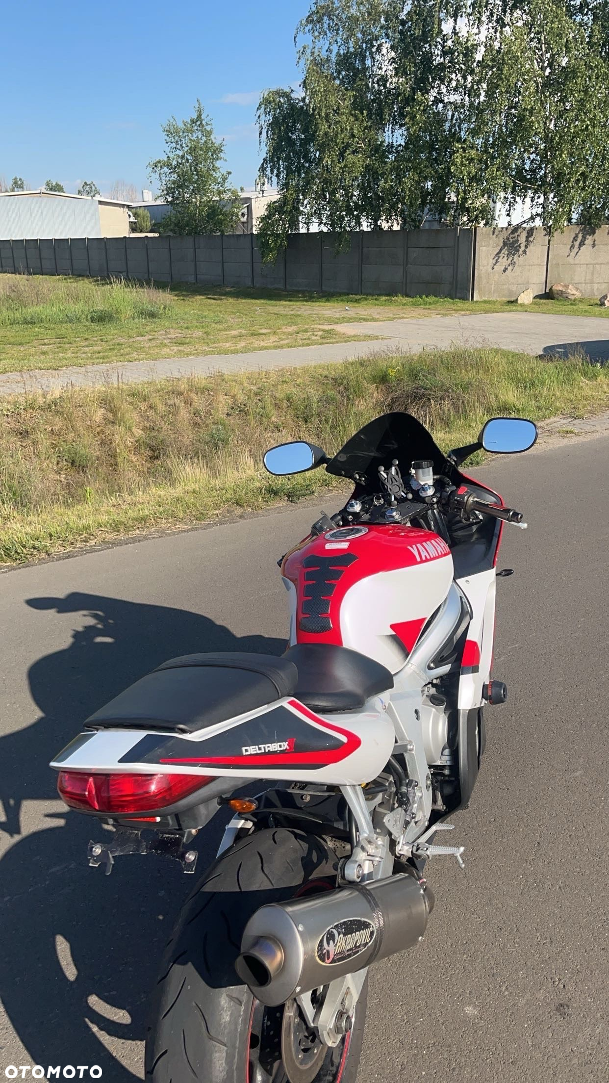Yamaha R6 - 4