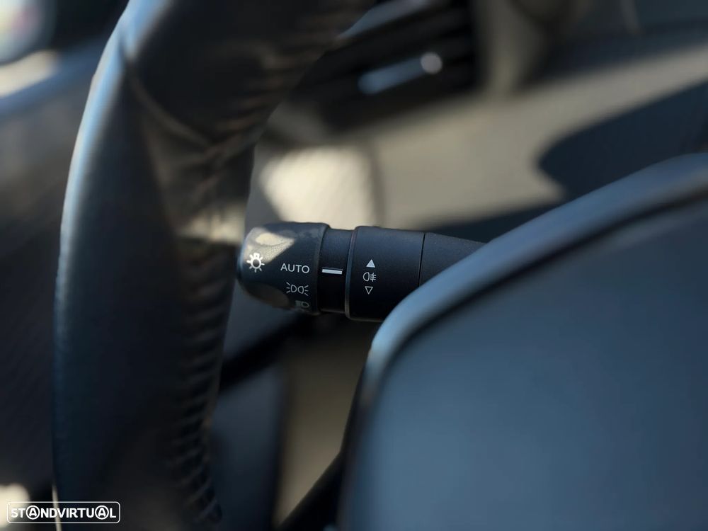 Peugeot 2008 PureTech 130 Active Pack - 16