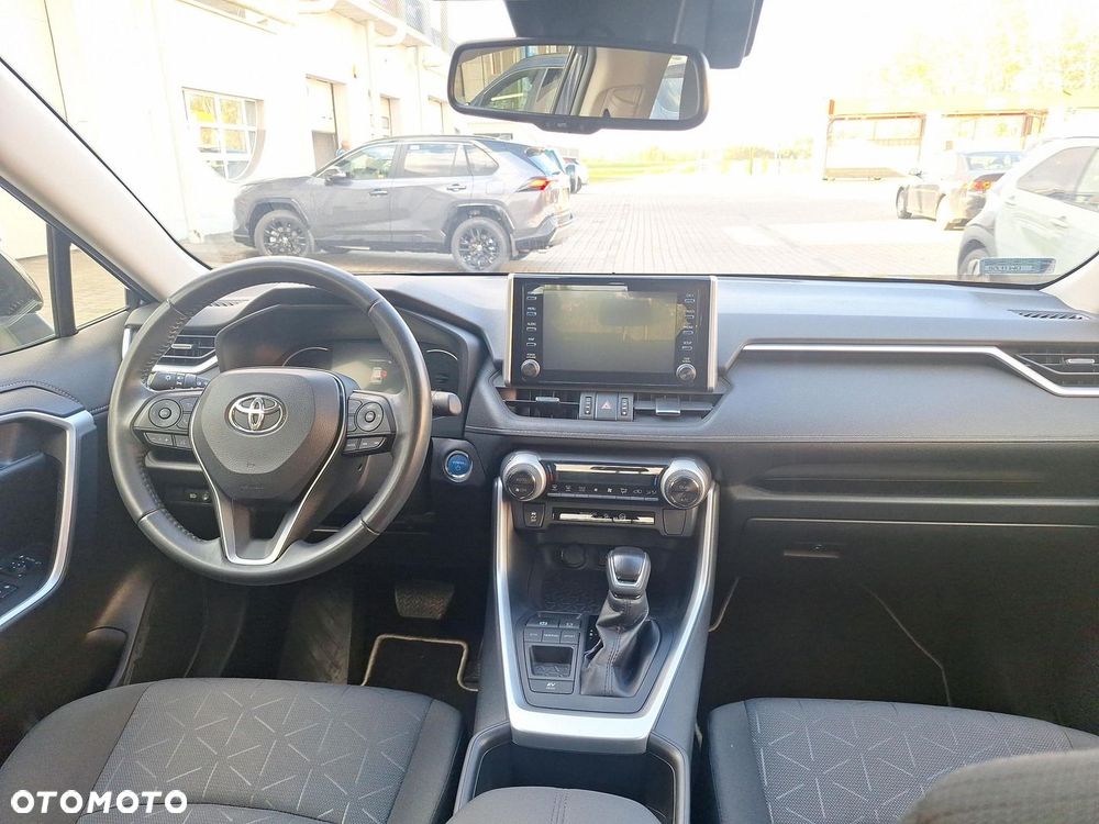 Toyota RAV4 - 11