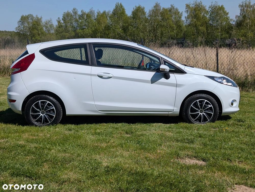 Ford Fiesta 1.25 Trend Edition - 9