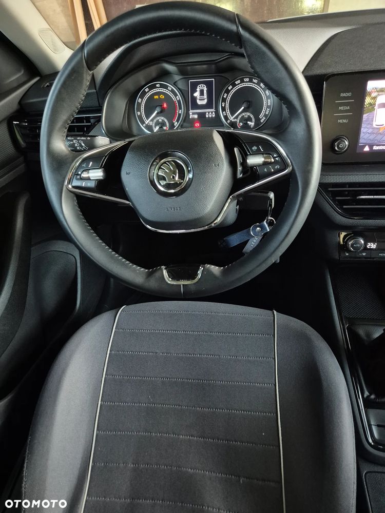 Skoda Kamiq 1.5 TSI Ambition DSG - 27