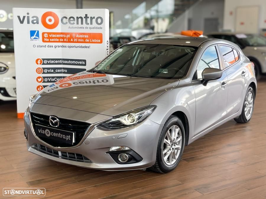Mazda 3 Hatchback 1.5 Sky-D Excellence Navi - 1