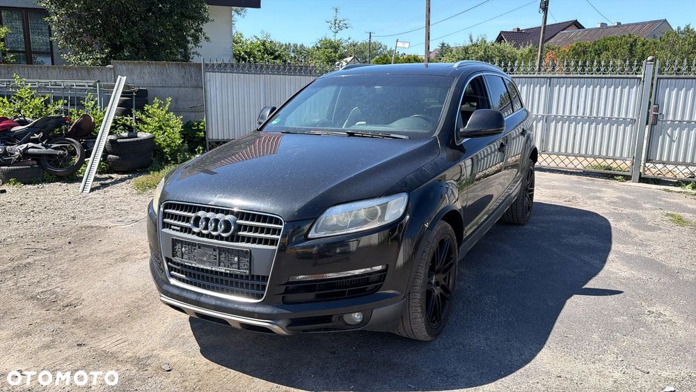 Audi Q7 - 4