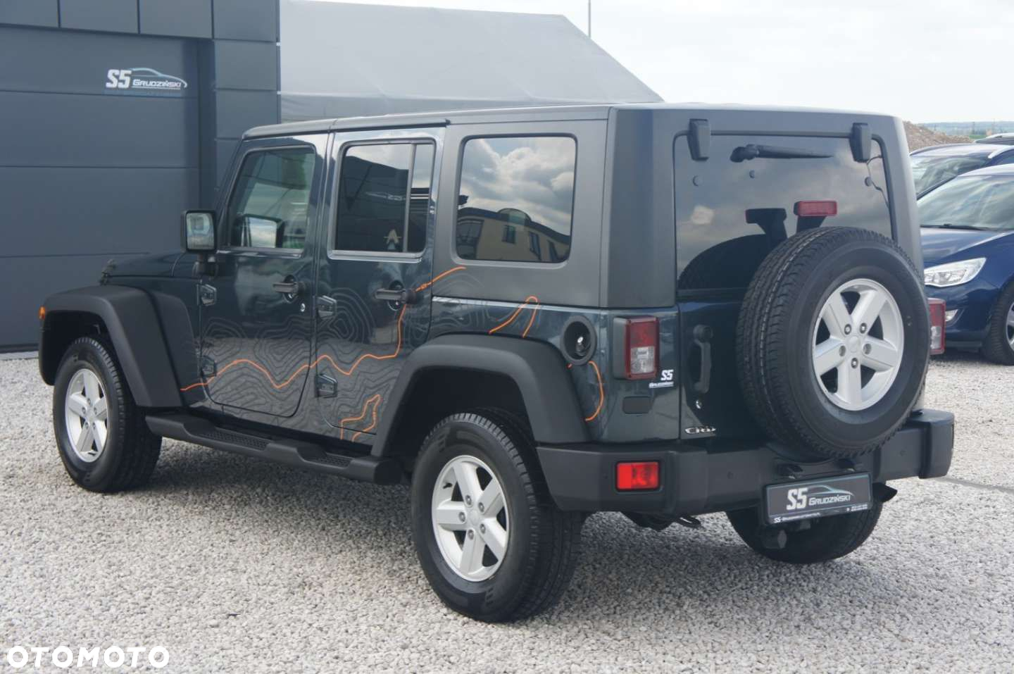 Jeep Wrangler - 5