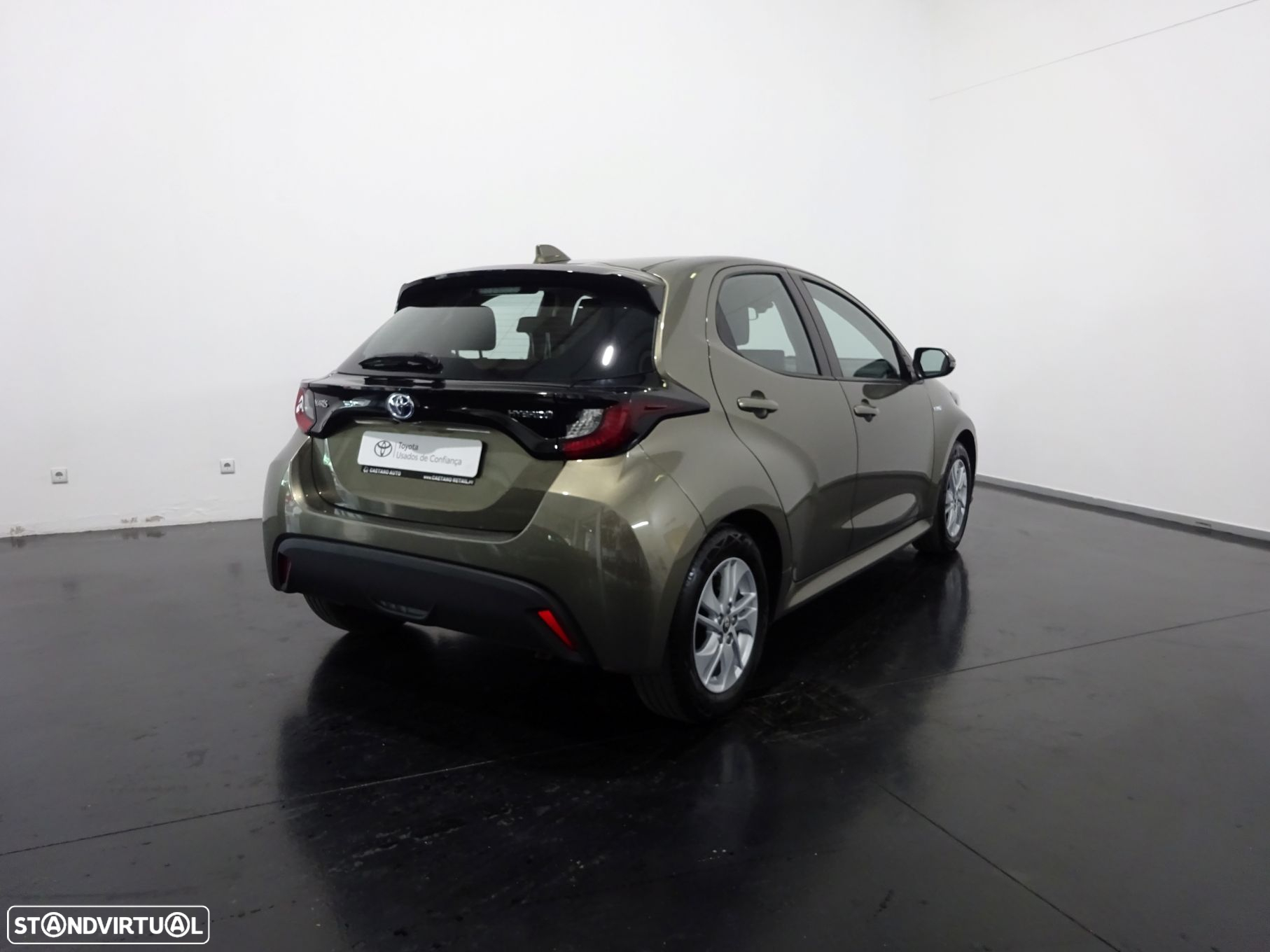 Toyota Yaris 1.5 HDF Comfort Plus - 21