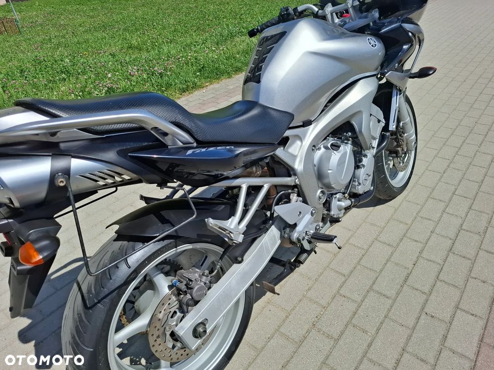 Yamaha FZ6 - 23