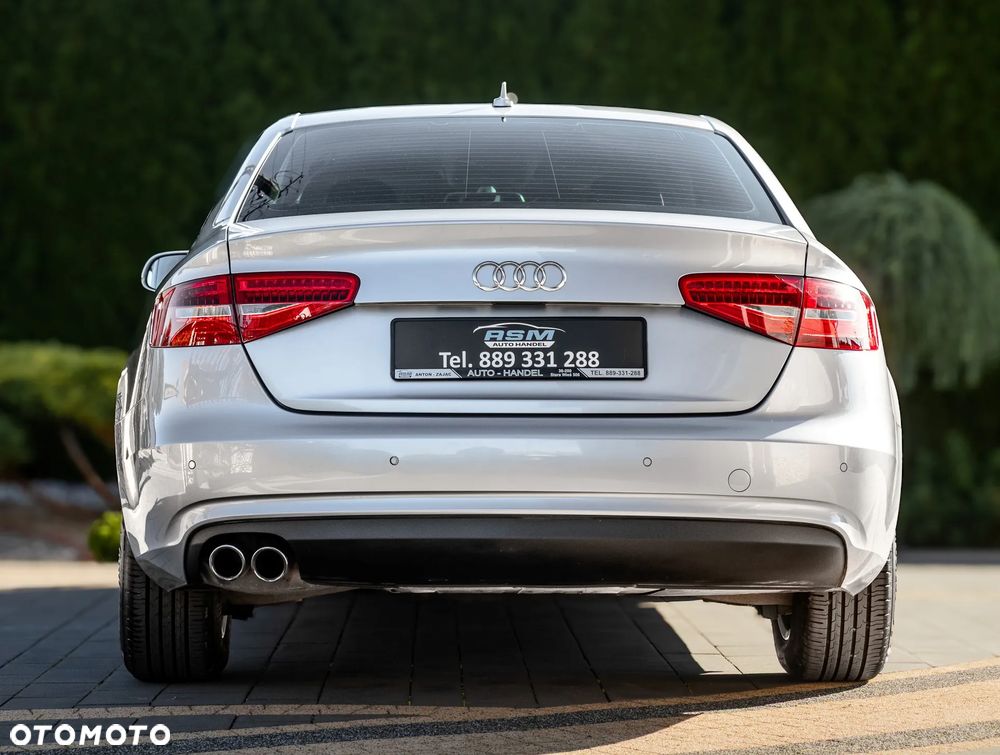 Audi A4 Limousine - 10