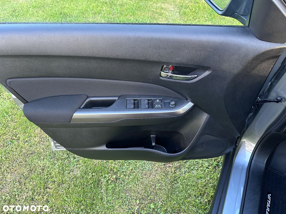 Suzuki Vitara 1.4 Boosterjet Hybrid Comfort+ - 24