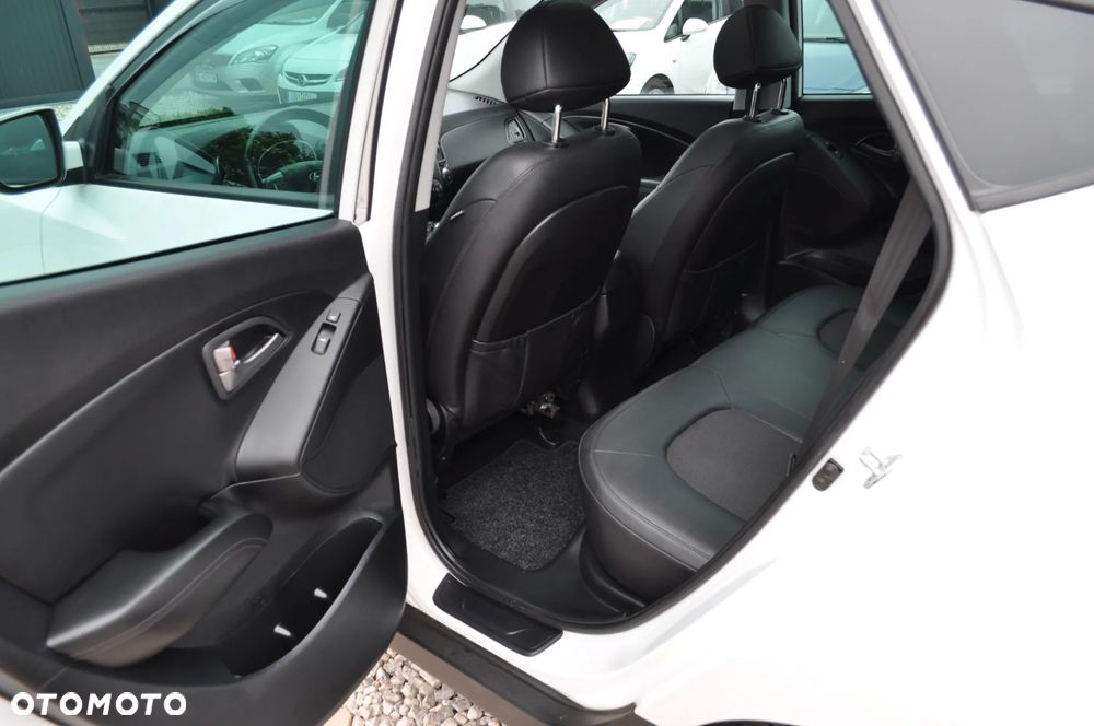 Hyundai ix35 1.6 GDI Premium 2WD - 19