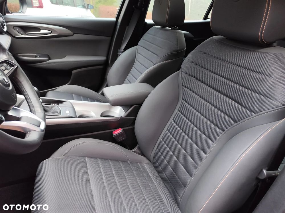 Alfa Romeo Tonale 1.5 VGT Ti - 13