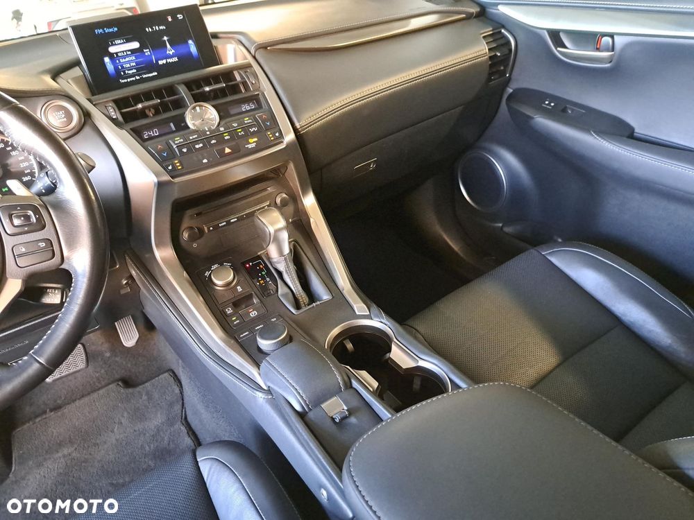 Lexus NX 200t Comfort AWD - 26