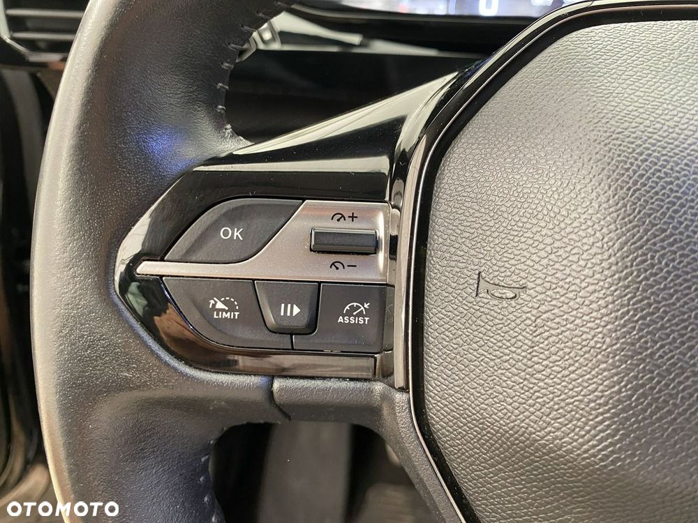 Peugeot 308 - 24