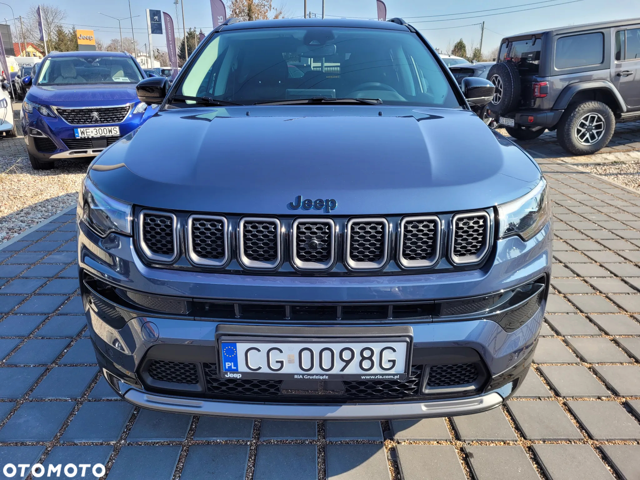 Jeep Compass - 9