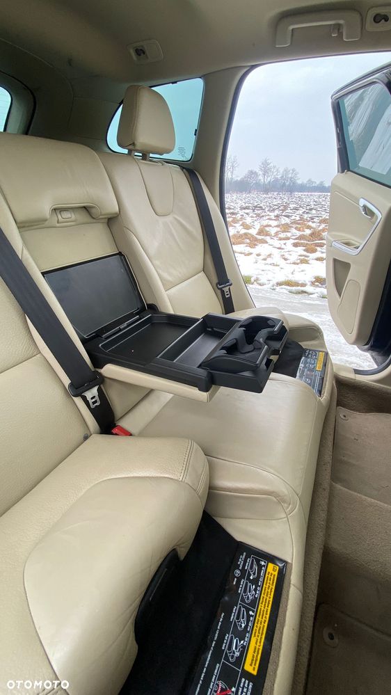Volvo XC 60 D5 AWD Summum - 17