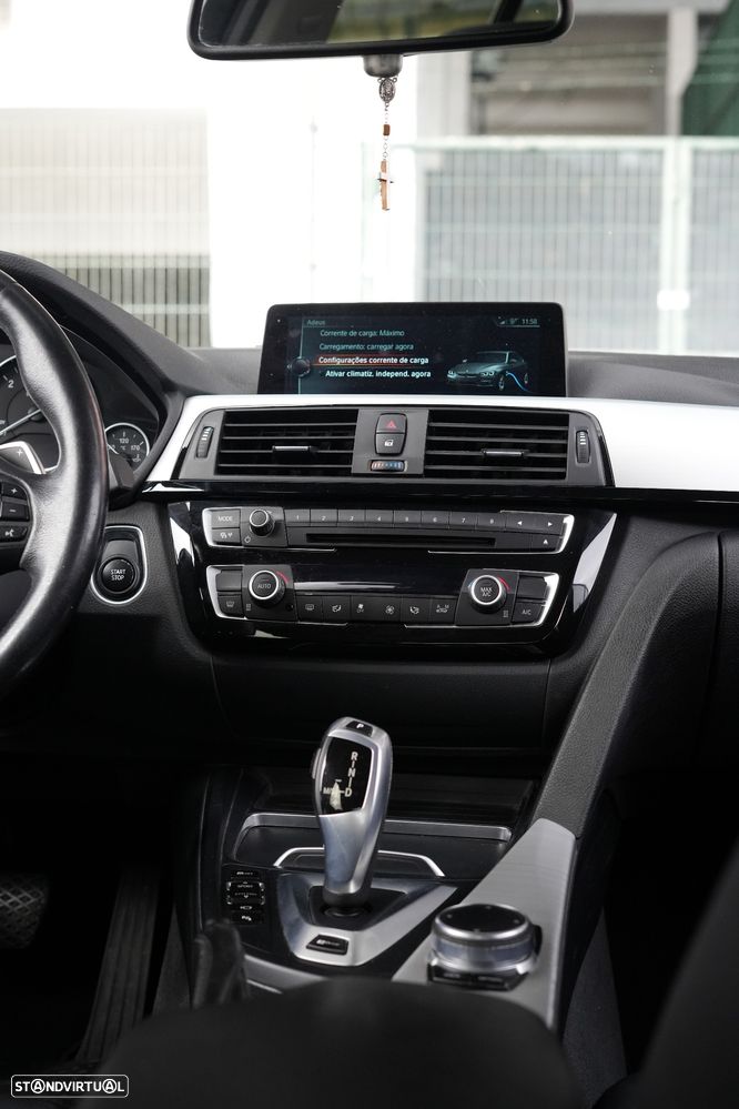 BMW 330 e iPerformance Line Luxury - 13