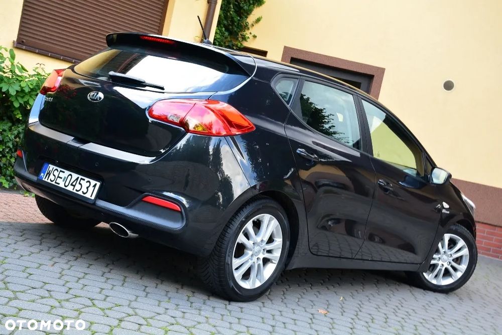 Kia Ceed 1.6 GDI L Business Line - 4