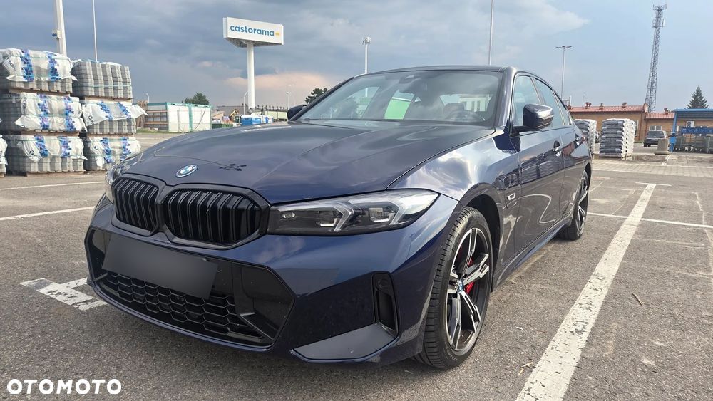 BMW Seria 3 330e xDrive M Sport sport - 1