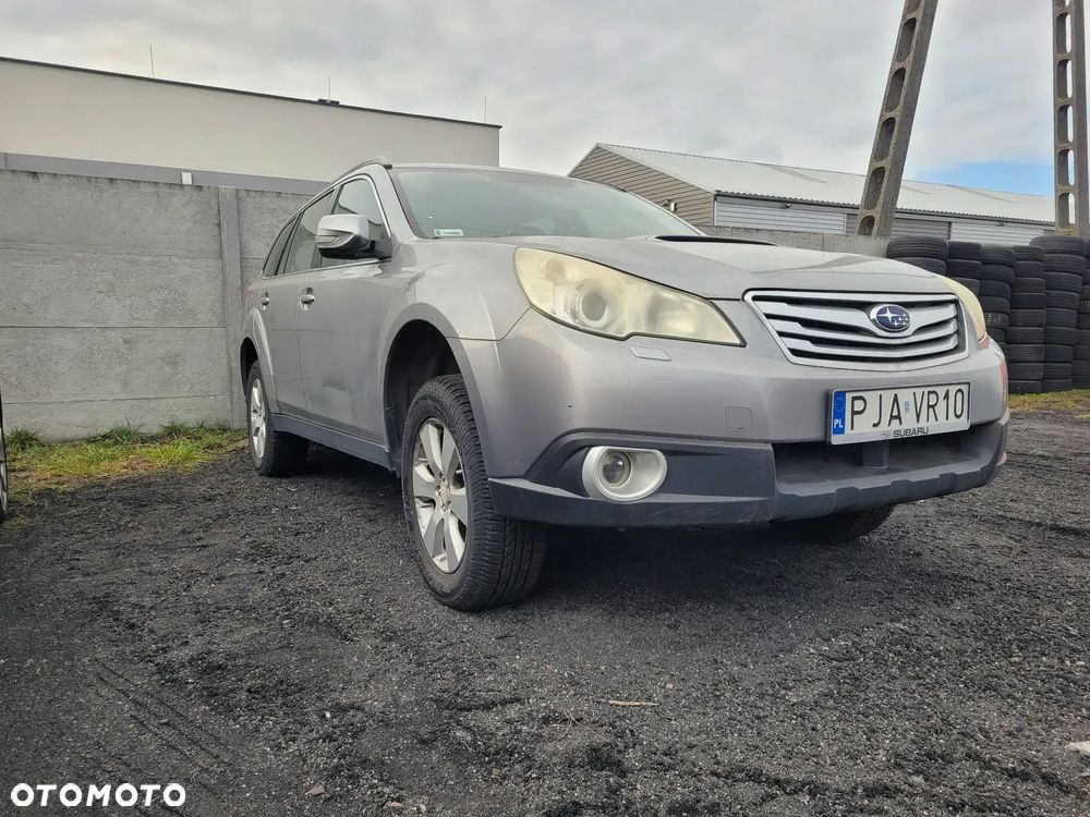 Subaru Outback 2.0 D Comfort - 1