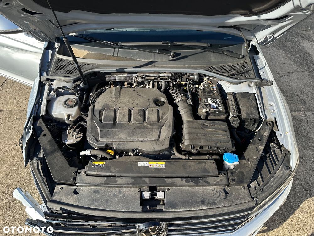 Volkswagen Passat 2.0 TDI SCR Style DSG - 9