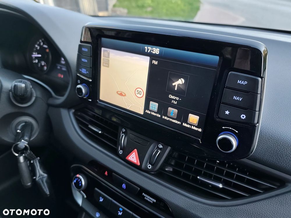 Hyundai i30 1.4 Intro Edition - 32