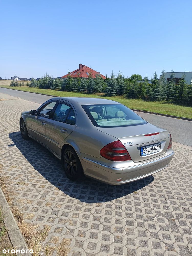 Mercedes-Benz Klasa E - 13