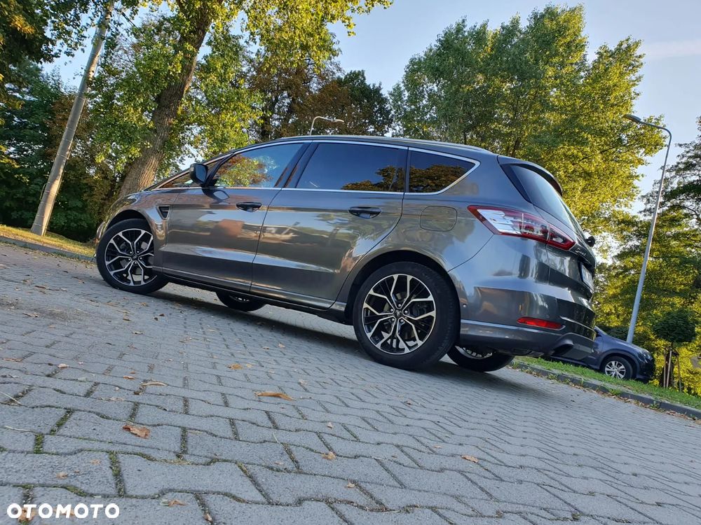 Ford S-Max - 28