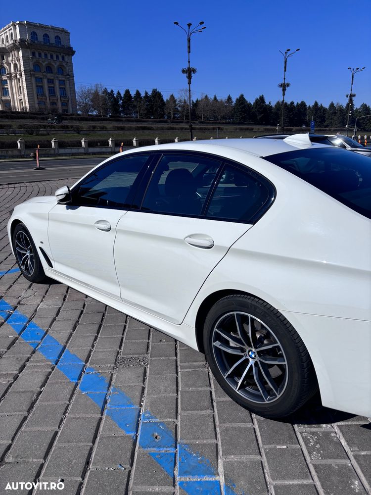 BMW Seria 5 520i Aut. - 8