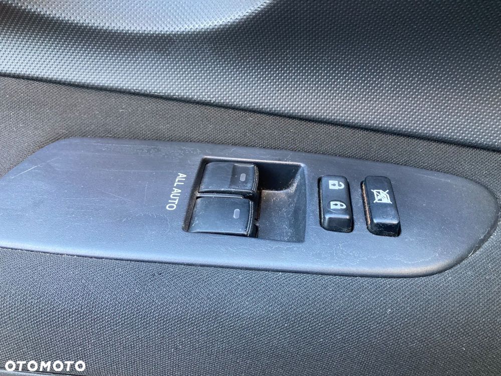 Toyota Auris 1.6 Luna - 14
