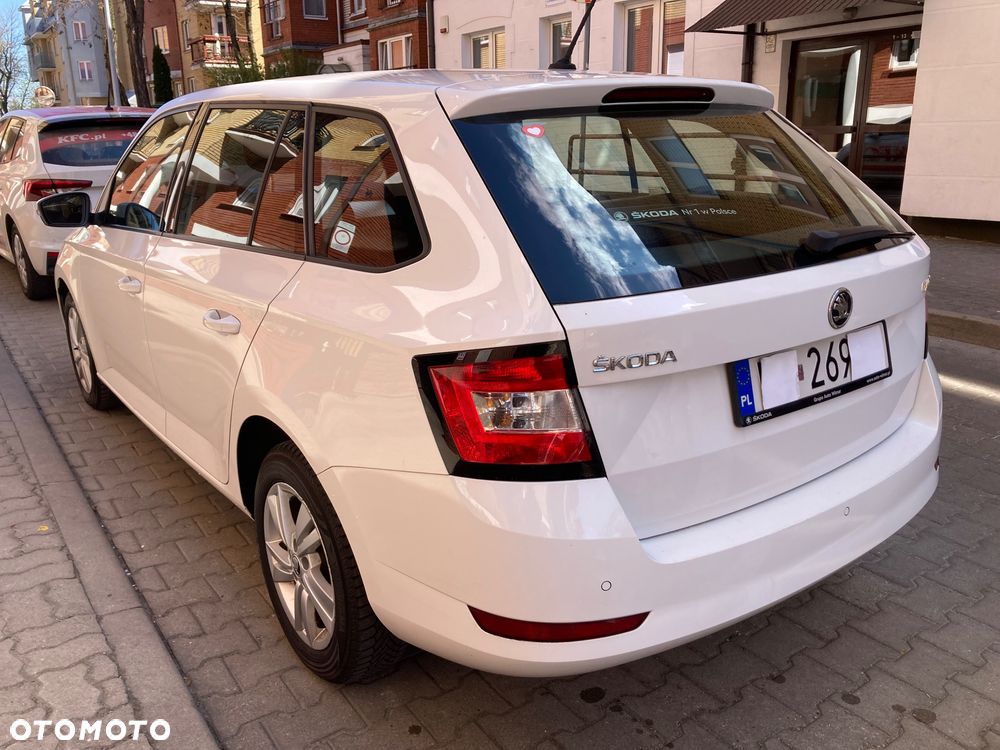 Skoda Fabia 1.0 TSI Ambition - 2